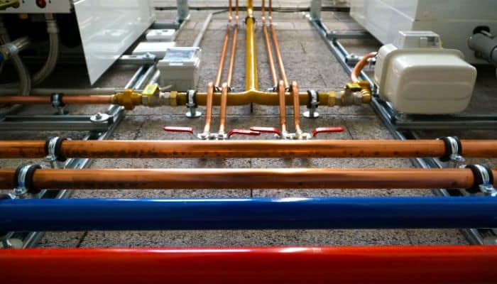 Pros and Cons of Using Solar Water Heaters
